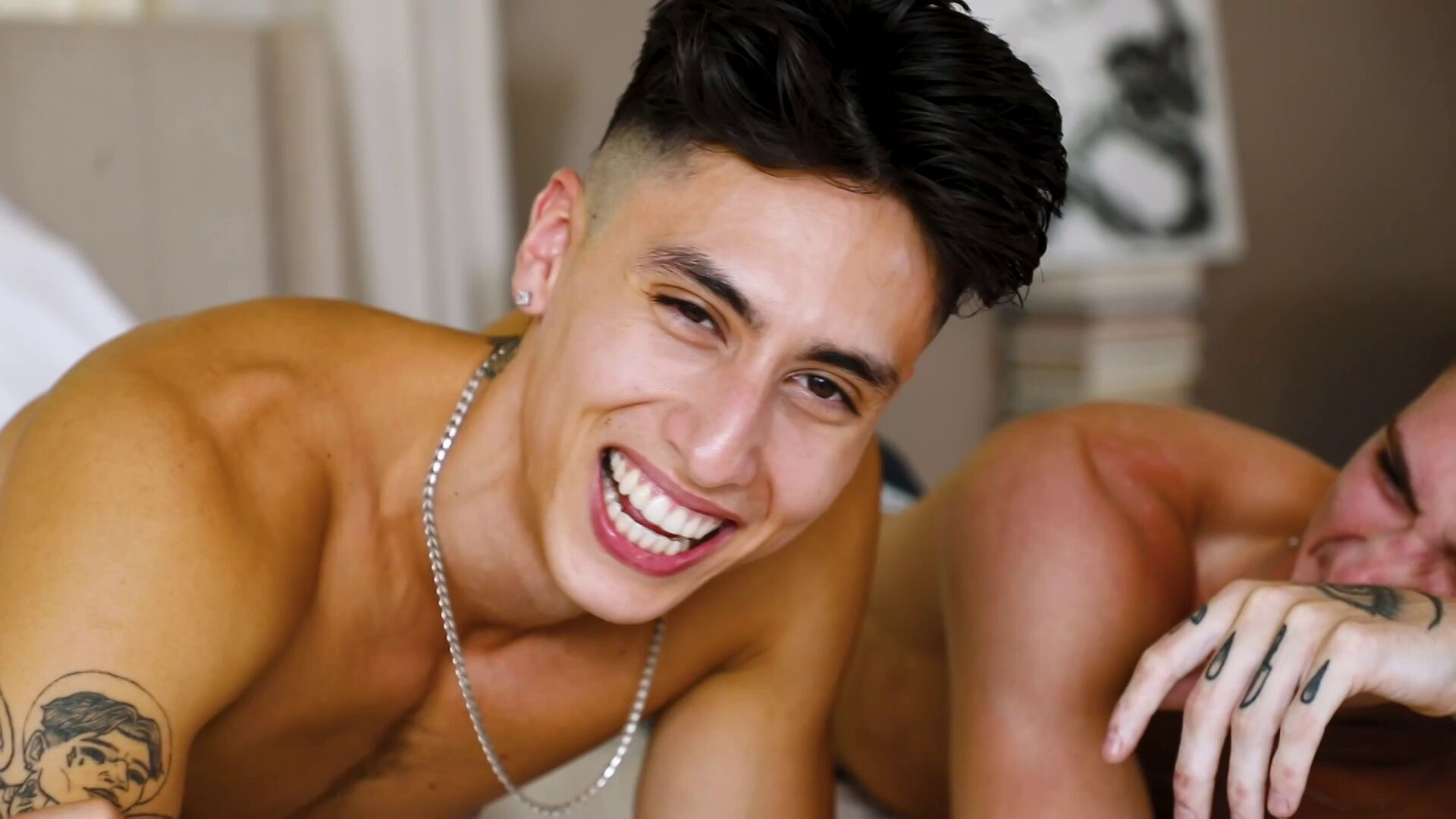 Hung Twinks Top Raw Ass